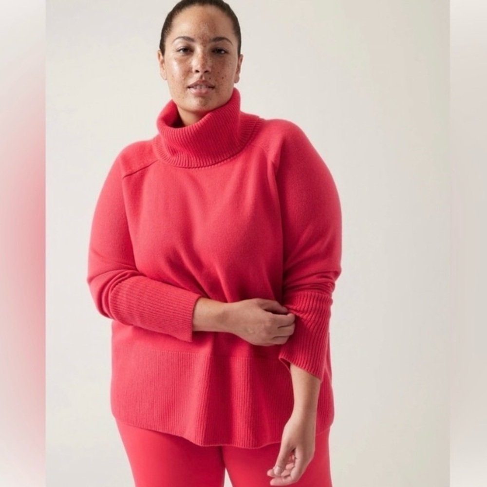 Athleta Cashmere Wool Alpine Turtleneck Sweater Size Medium Barbie Pink